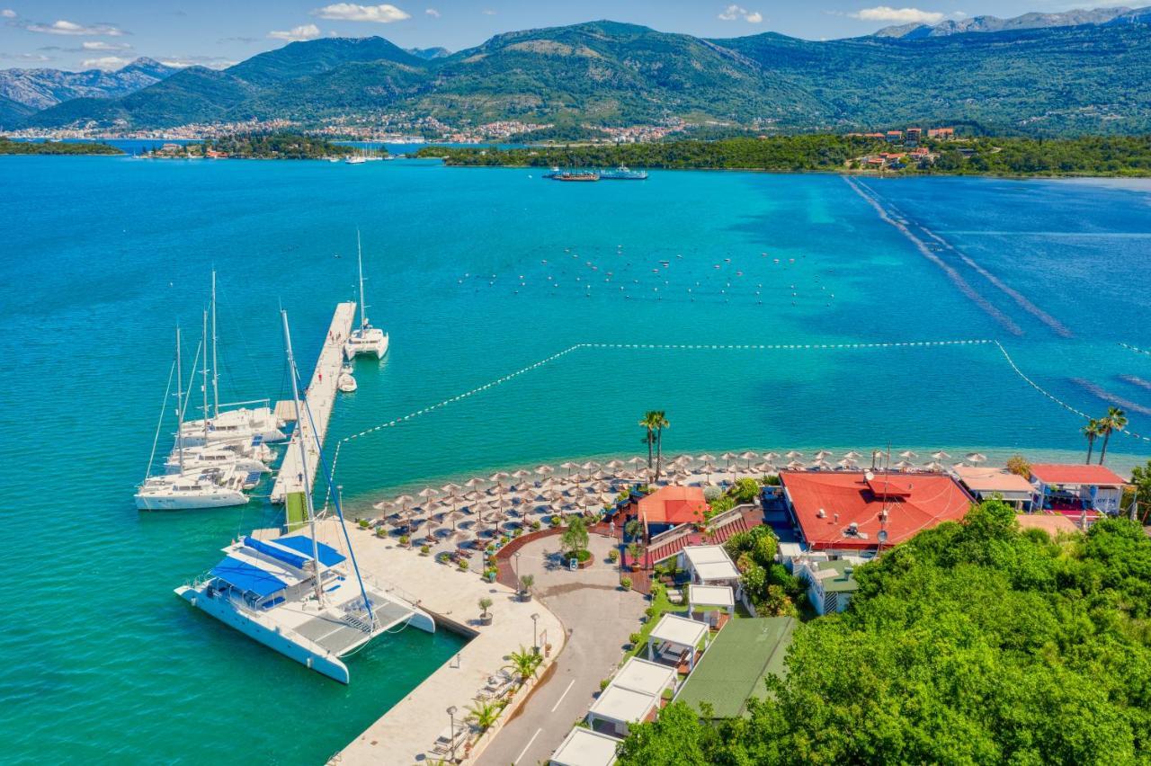 Aquata Apartments Tivat Extérieur photo