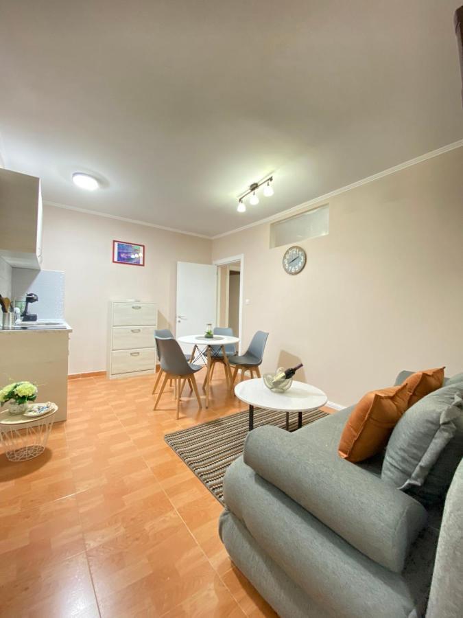 Aquata Apartments Tivat Extérieur photo