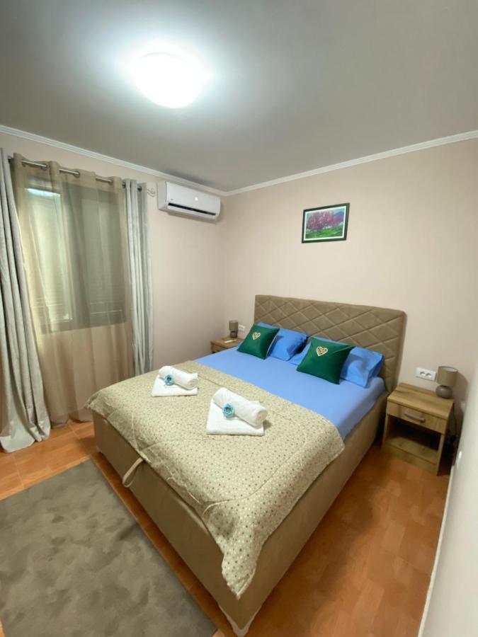 Aquata Apartments Tivat Extérieur photo