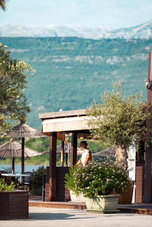 Aquata Apartments Tivat Extérieur photo